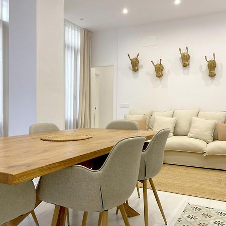 Piso Con Patio, 3 Habitaciones, En La Goleta Malaga Exterior photo